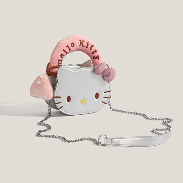 ⬛️NANABOSS🔷 Hello Kitty Chain Crossbody